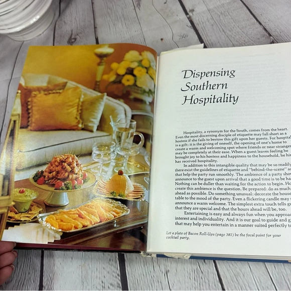 vintags southern living party cookbook 1972 first printing - Picture 11 of 11